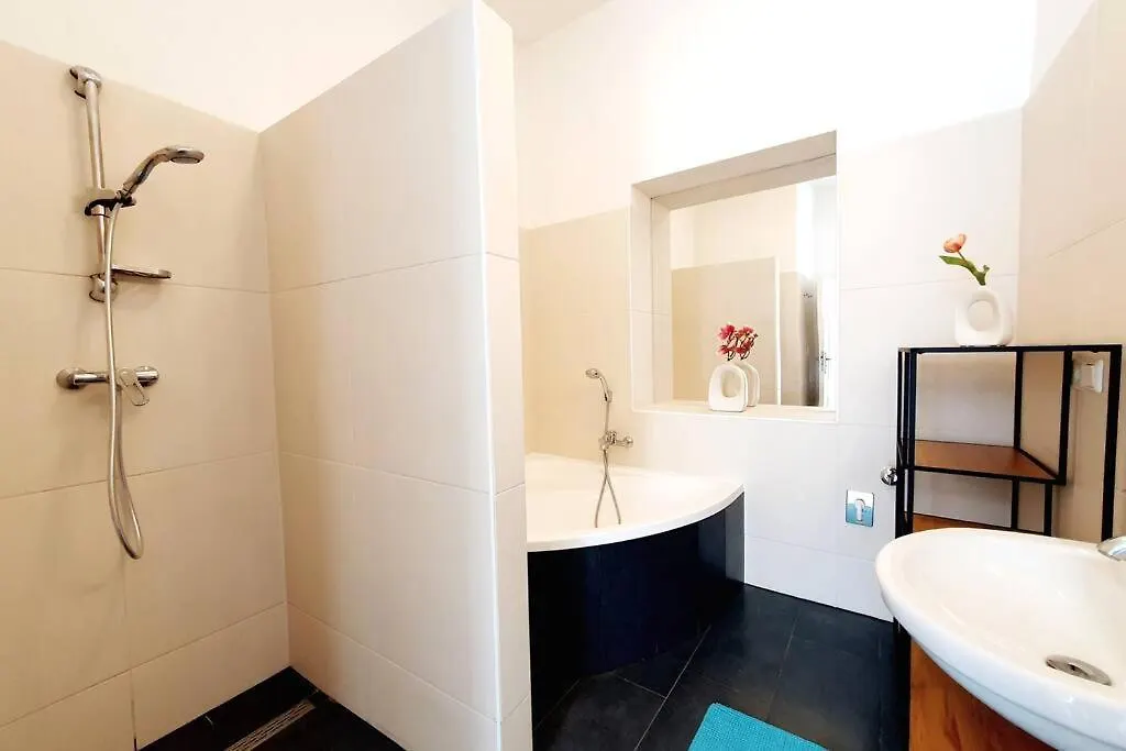 Savoir Vivre Apartments Rosinagasse Vienna