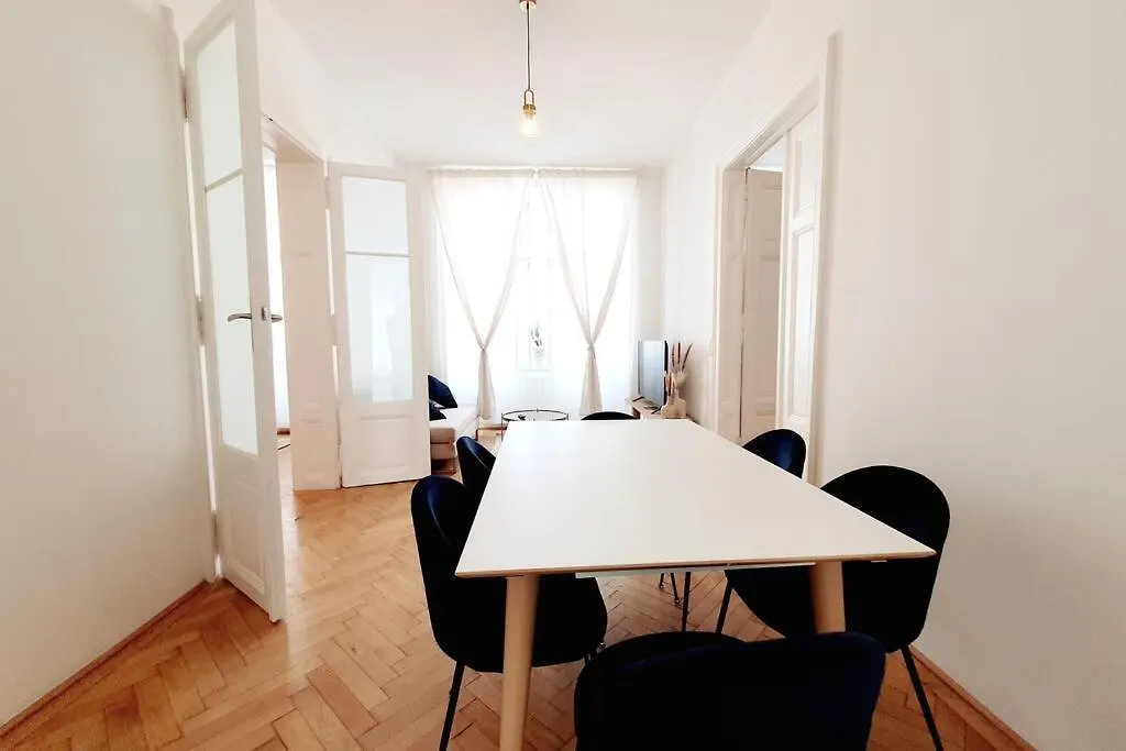 Savoir Vivre Apartments Rosinagasse Vienna Austria