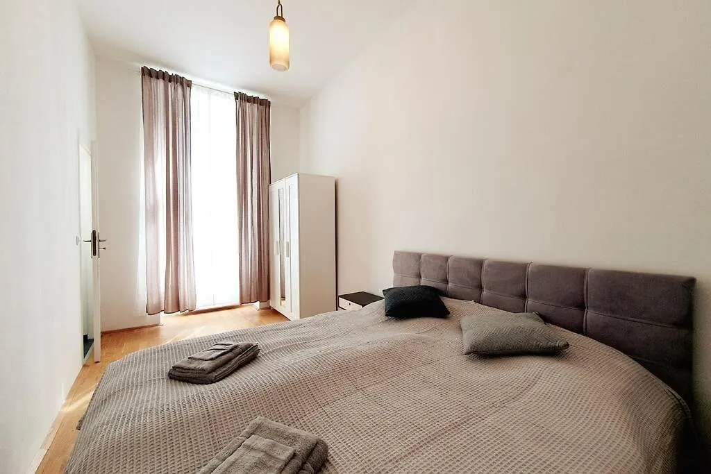 Savoir Vivre Apartments Rosinagasse Vienna