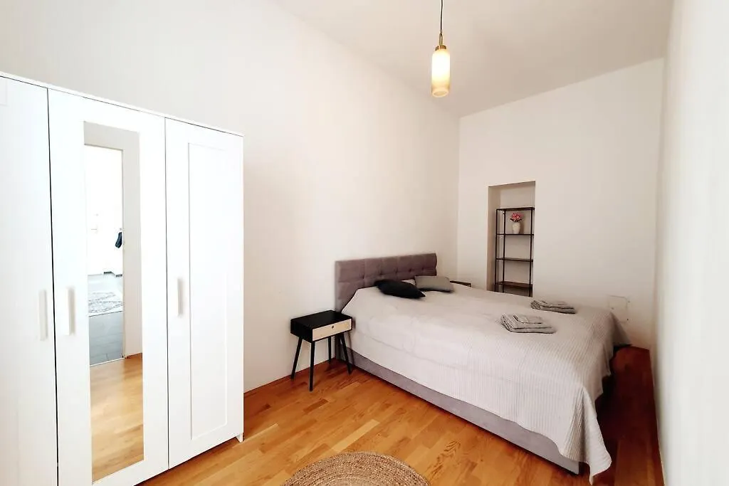 Savoir Vivre Apartments Rosinagasse Vienna