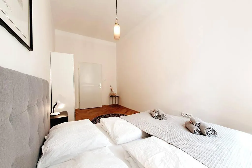 Savoir Vivre Apartments Rosinagasse Vienna
